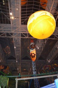 Giant "Skateboard" Ride at Mall of America