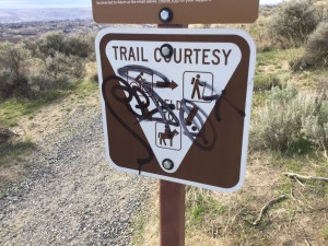 More sign vandalism on Badger Mountain