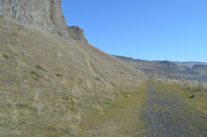 Trail down from cliffs on McNary Dam Tunnel trail